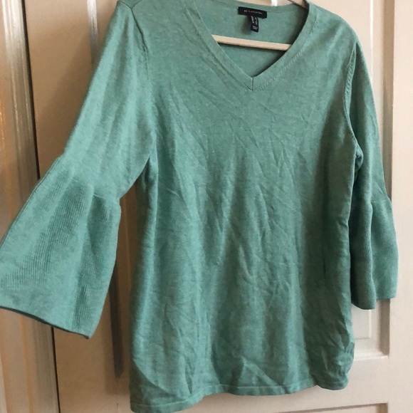 H by Halston Sweaters - H By Halston V Neck 3/4 Bell Sleeve Blue Light Knit Sweater Top Large